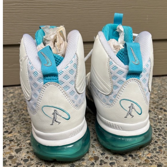 Nike Air Max Jr Chlorine Blue White 2011 Basketball 442478-100 Men's Size 10.5 - Picture 8 of 12